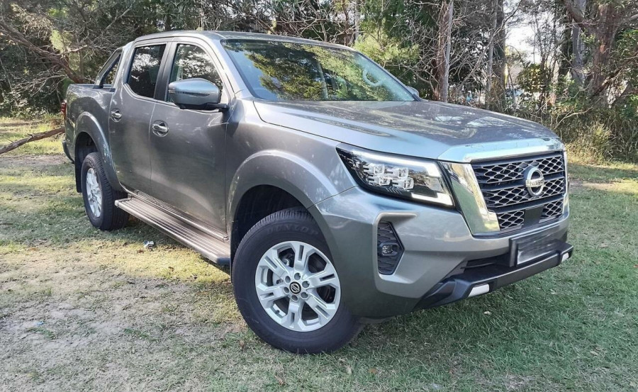 2024 Nissan Navara D23 ST Ute Image 1