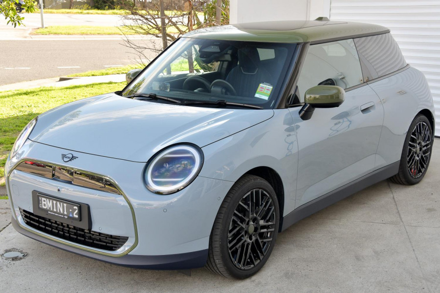 2026 MINI Cooper J01 SE Paul Smith Edition Hatch