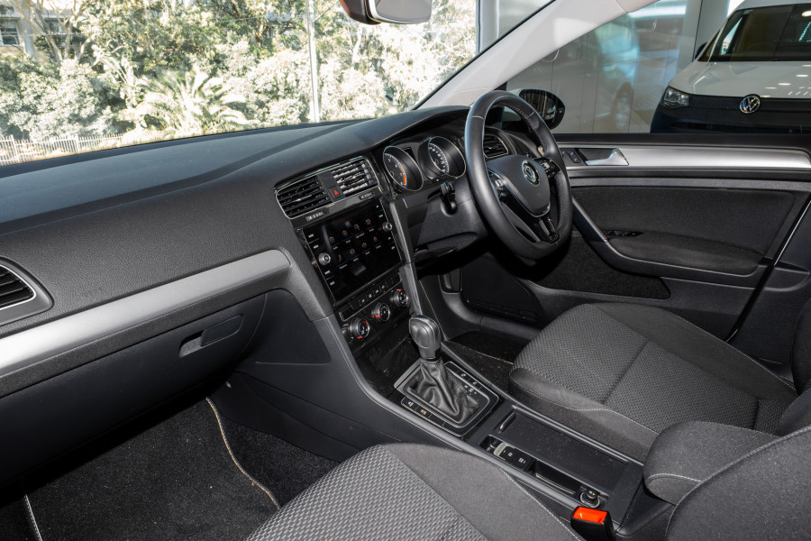 2020 Volkswagen Golf 7.5 110TSI Trendline Hatch Image 8