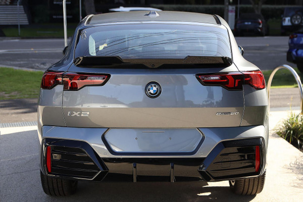 2024 BMW iX2 U10 eDrive20 M Sport SUV image 7