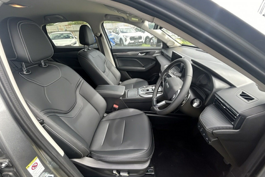 2025 GWM Haval Jolion A01 Lux SUV Image 16