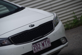 2016 MY17 Kia Cerato YD S Sedan image 3