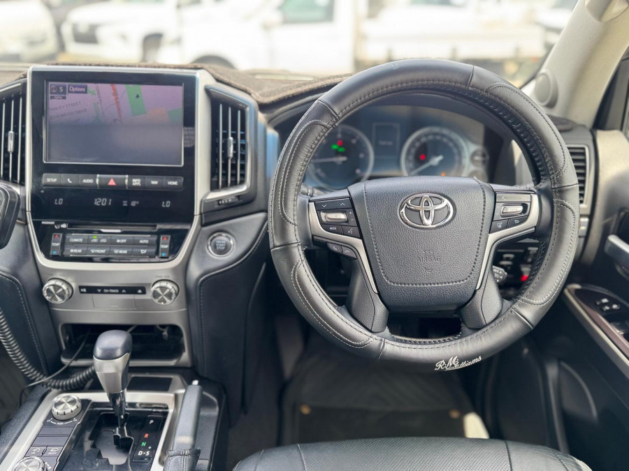 2019 Toyota LandCruiser VDJ200R VX SUV Image 20