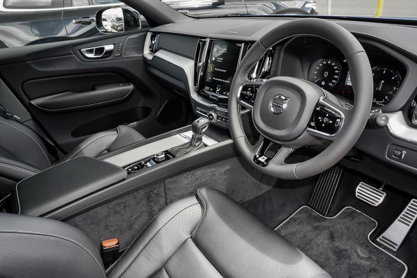 2019 MY20 Volvo XC60 UZ D5 R-Design Suv Image 5