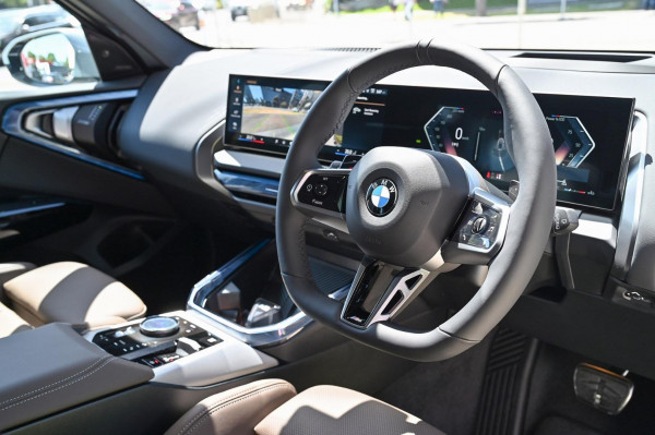 2025 BMW X3 G45 20 xDrive SUV image 5
