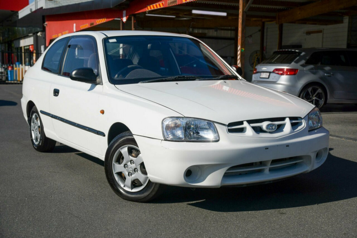 Hyundai store accent 00