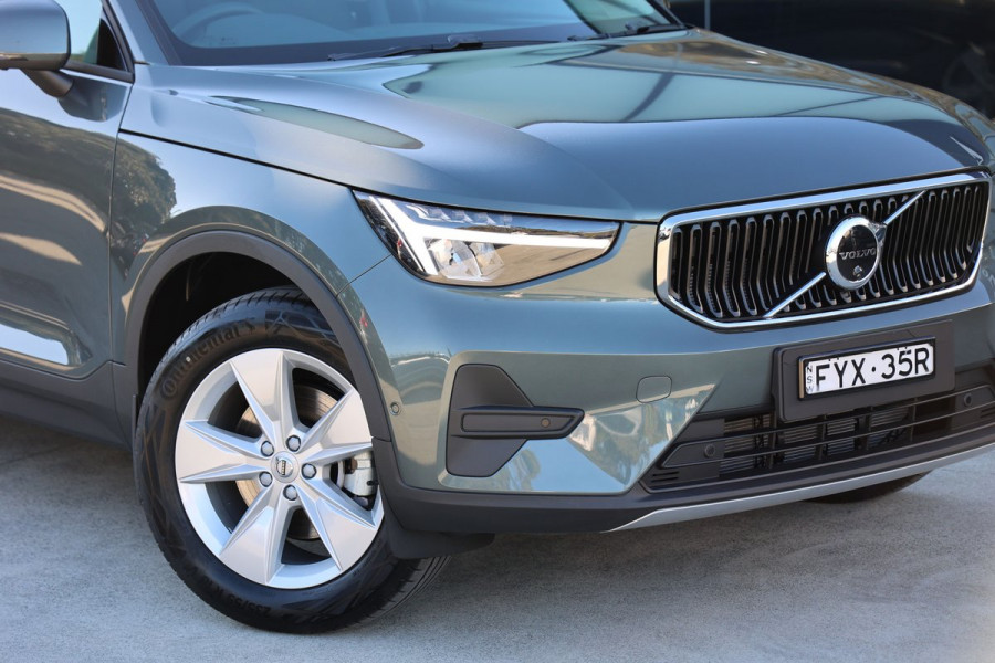 2026 Volvo XC40 XZ Plus B4 SUV Image 2