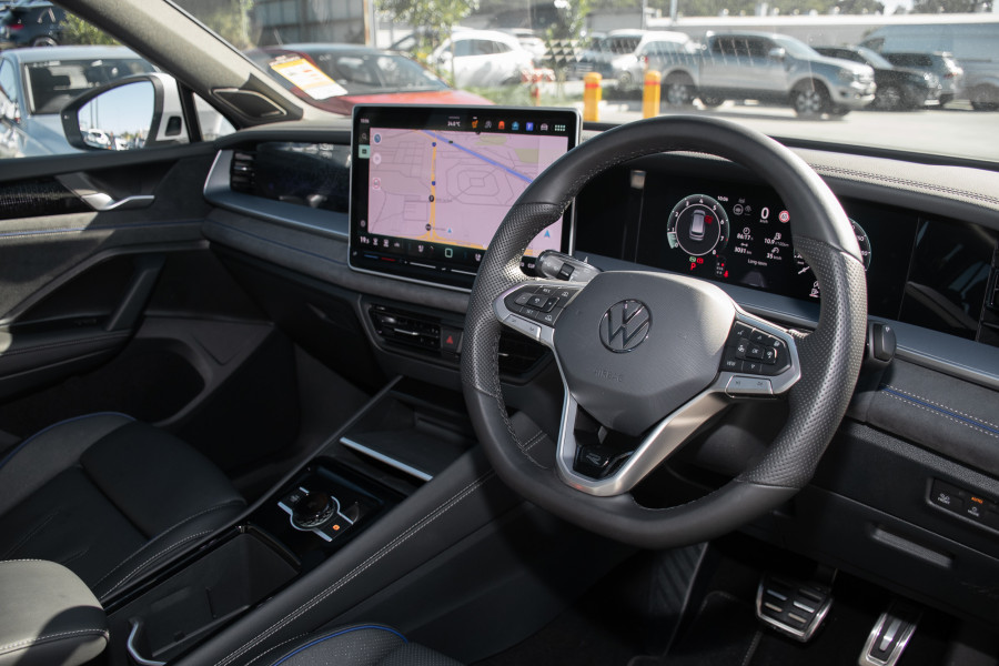 2025 MY26 Volkswagen Tayron R4 195TSI R-Line SUV Image 6