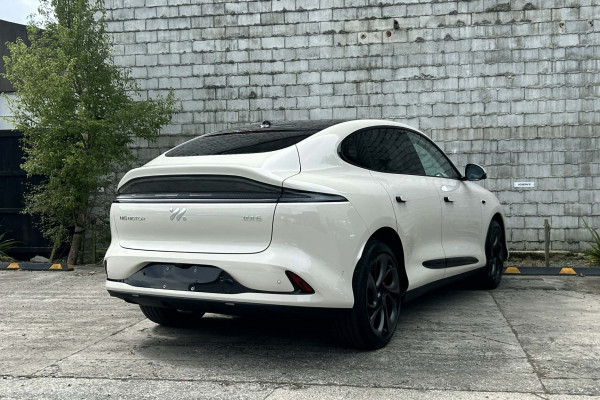 2026 MY25 MG IM6 S12L Platinum SUV Image 3