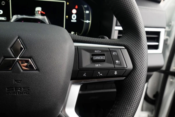 2025 Mitsubishi Outlander ZM LS SUV Image 11