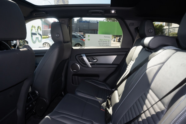 2025 MY25.5 Land Rover Discovery Sport L550 P250 Dynamic SE SUV image 9