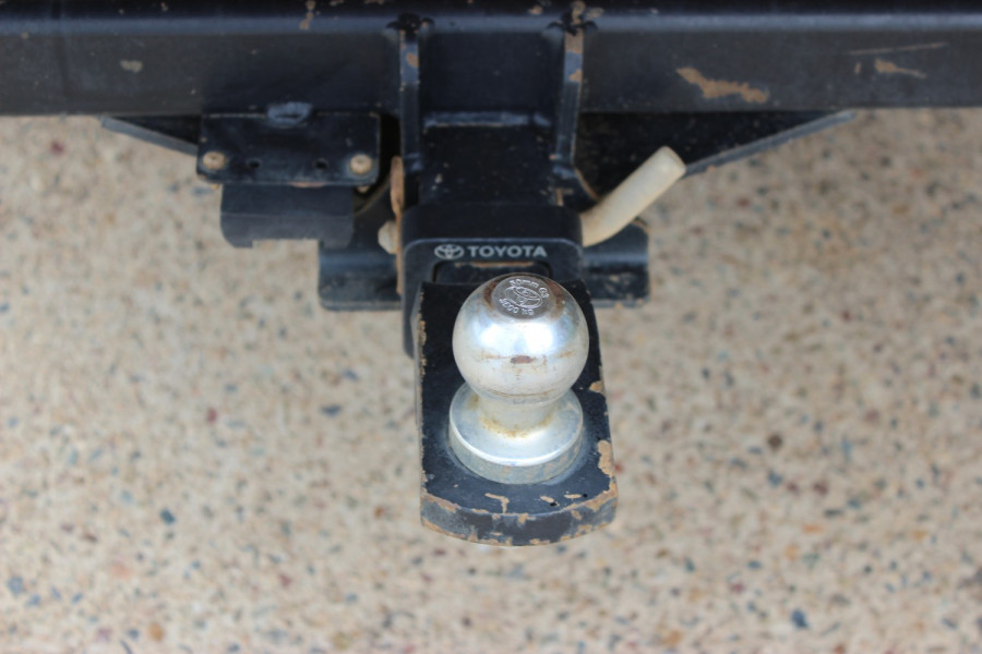 2012 Toyota HiLux TGN16R  Workmate Cab chassis - single cab Image 8