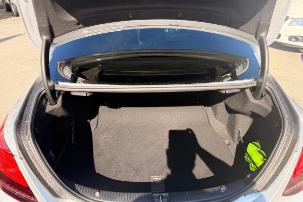 2018 Mercedes-Benz C-Class W205 C300 Sedan Image 12