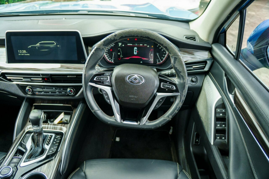 2019 LDV D90 SV9A Deluxe Wagon Image 12