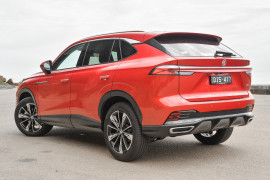 2024 MY24.5 MG HS AS33 Essence SUV