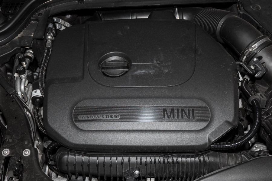 2023 MINI Cooper F55 LCI-2 S Classic Hatch