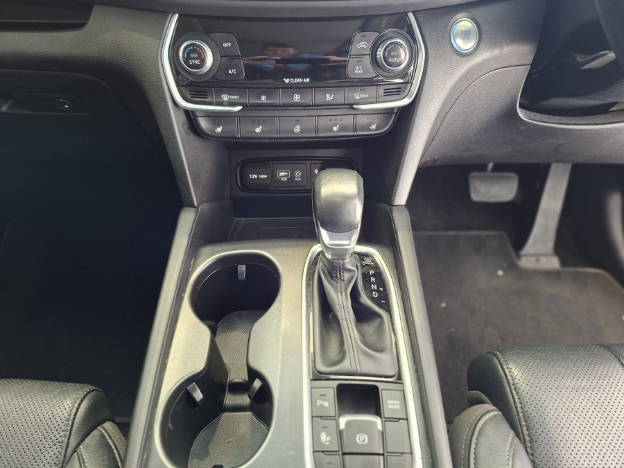 2018 Hyundai Santa Fe DM5 Series II Highlander SUV Image 18