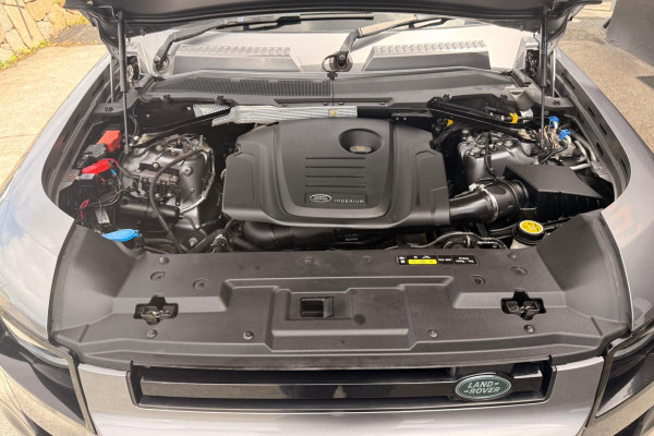 2020 Land Rover Defender L663 110 D240 SE SUV Image 30