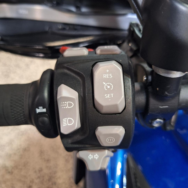 2022 Triumph Tiger 1200 GT Explorer Tiger image 8