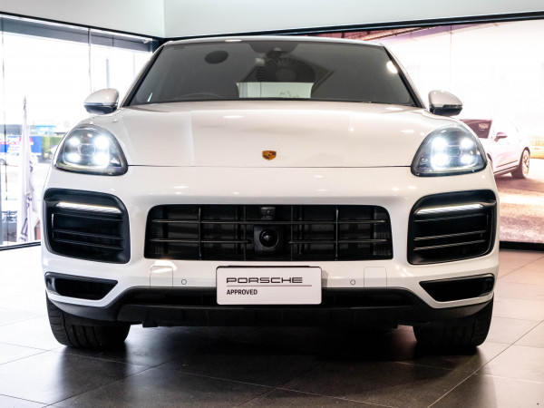 2022 MY23 Porsche Cayenne S Platinum Edition Coupe image 3