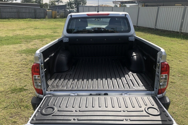 2024 Nissan Navara D23 SL Warrior Ute Image 5
