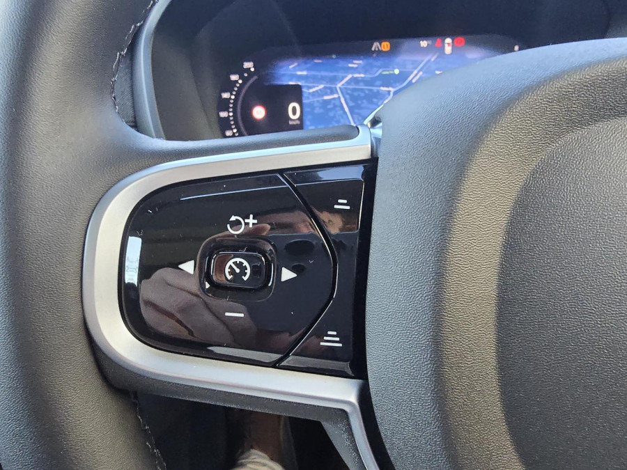 2026 Volvo XC90 L Series Ultra B5 Dark SUV Image 23