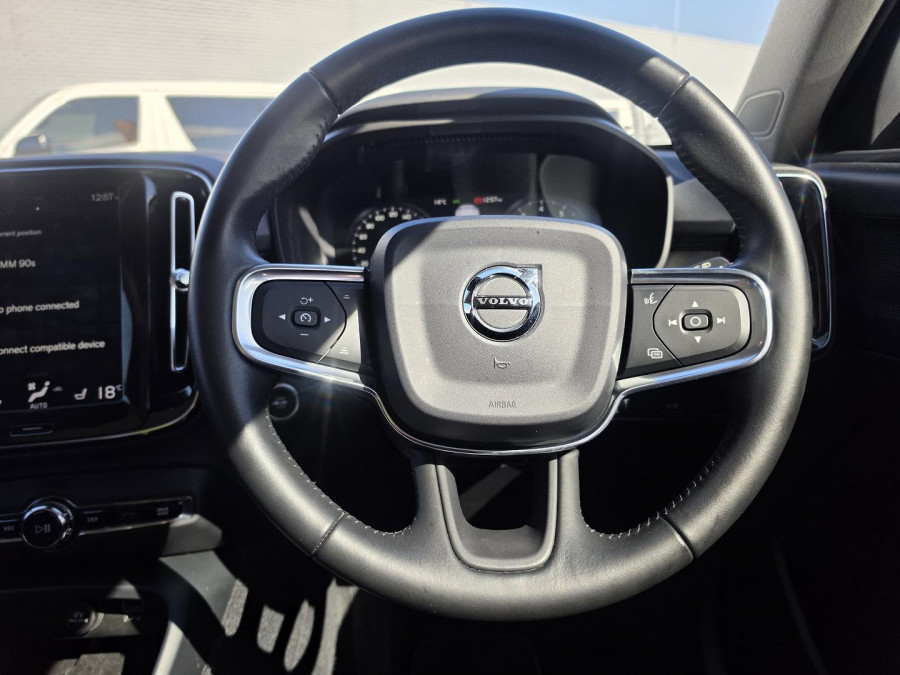 2018 MY19 Volvo XC40 XZ T4 Inscription SUV Image 22