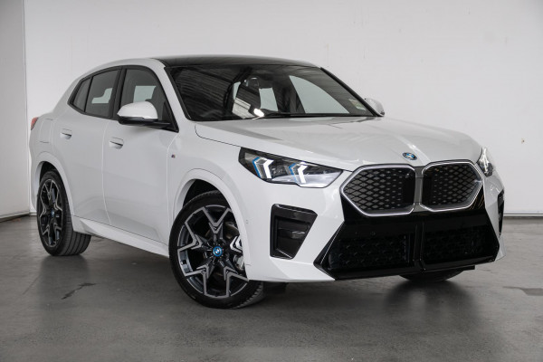 BMW iX2 eDrive20 M Sport U10