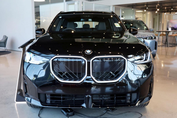 2025 BMW X3 G45 20 xDrive SUV image 2