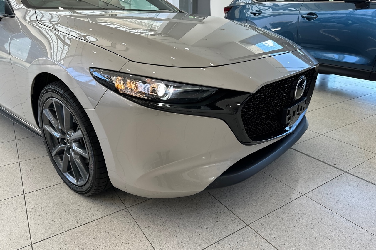 2024 Mazda 3 BP Series G20 Evolve Hatch Image 9