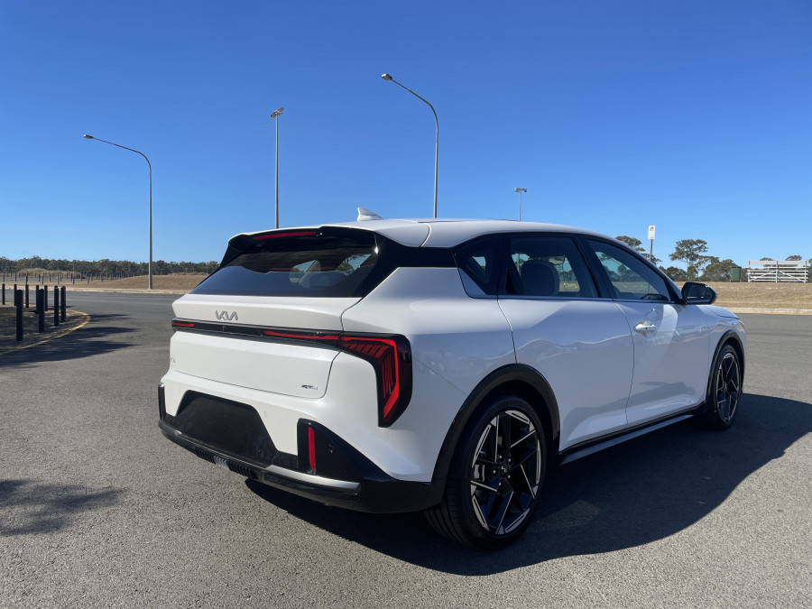 2026 Kia K4 CL4m GT-Line Hatch Image 8