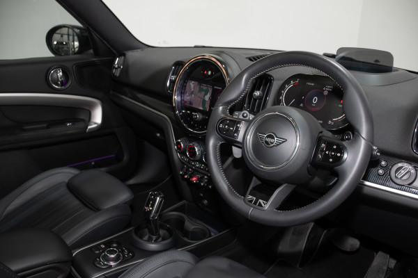 2021 MINI Countryman Cooper S Mini Yours SUV image 15