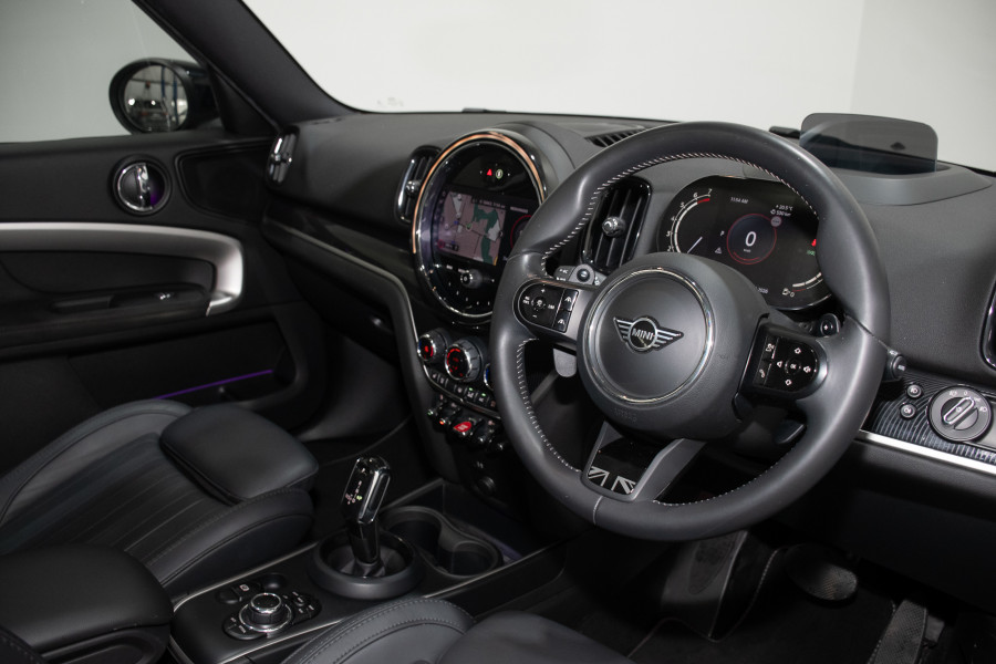 2021 MINI Countryman Cooper S Mini Yours SUV Image 15