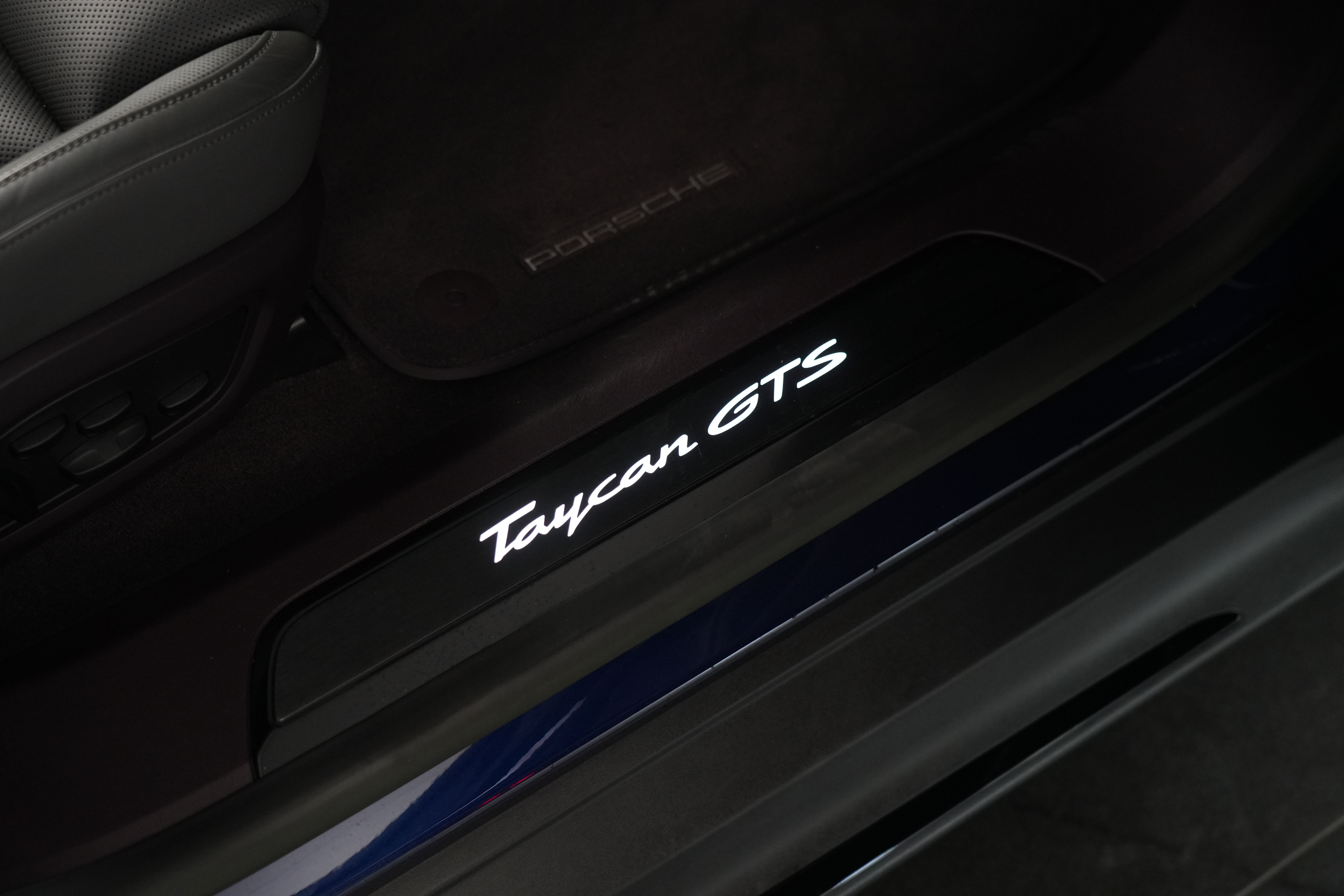 2023 Porsche Taycan GTS Coupe Image 42