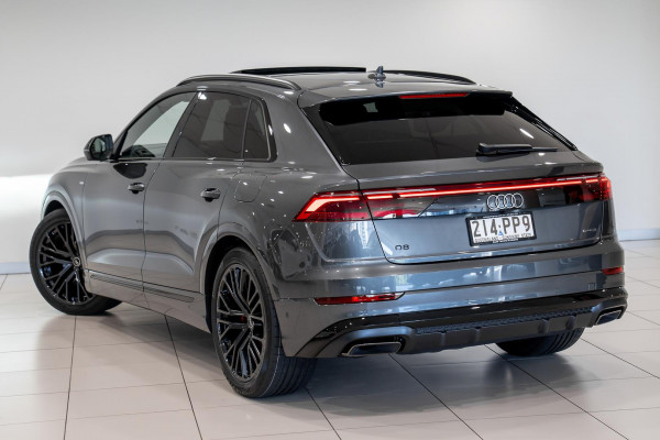 2026 Audi Q8 F1 TFSI e 360kW S line SUV image 2