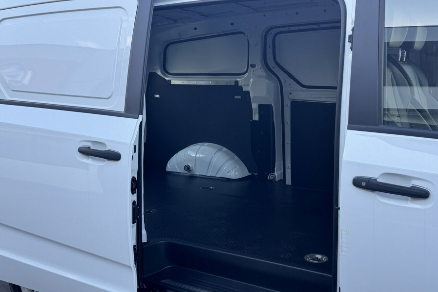 2025 MYon LDV G10 SV7C + Van Image 14