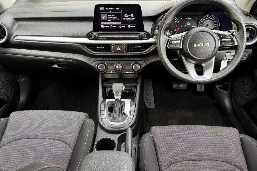 2021 MY1  Kia Cerato BD Sport Hatch Image 9