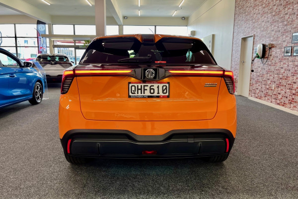 2023 MG MG4 Essence Long range (530km) Hatch