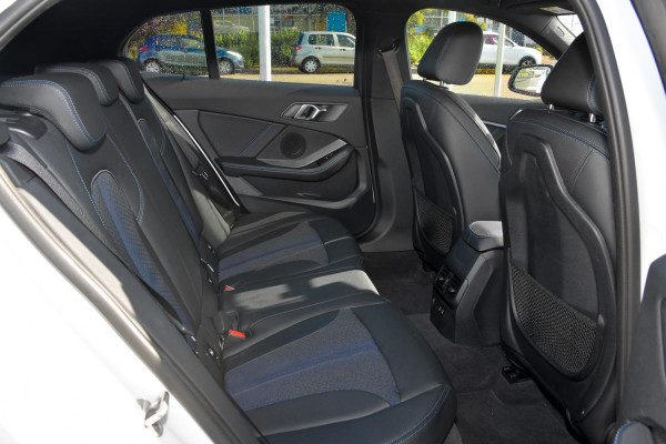 2023 BMW 1 Series F40 118i M Sport Hatch image 5