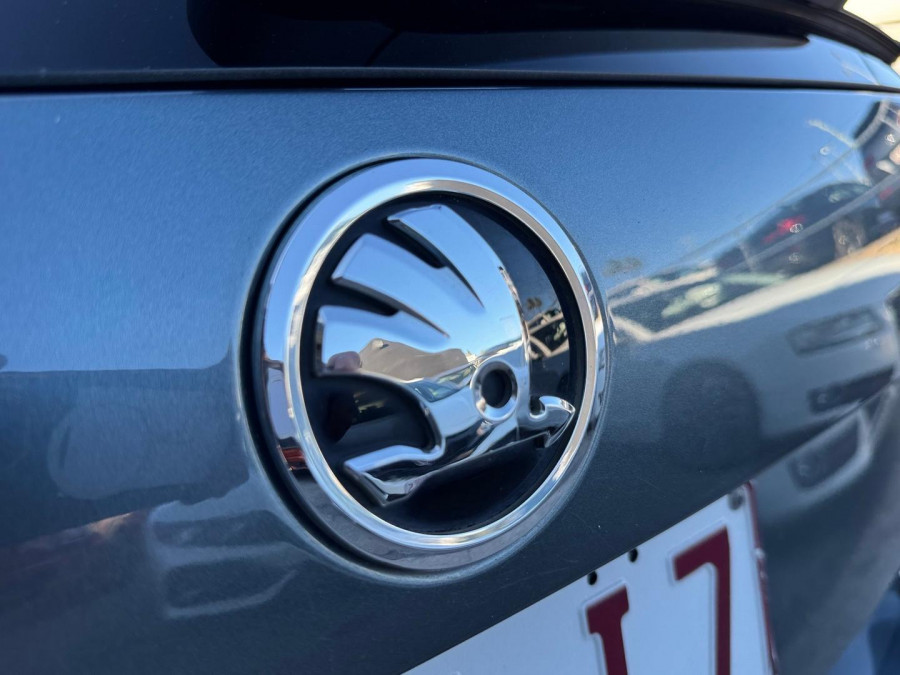 2019 Skoda Octavia NE RS 245 Wagon Image 24