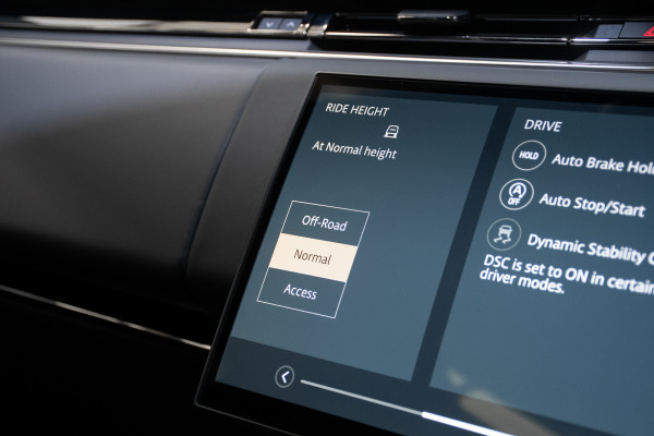 2025 Land Rover Range Rover Sport L461 P400 Dynamic SE SUV Image 21