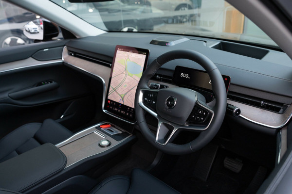2025 Volvo EX90 No Series Plus Twin Motor SUV Image 15