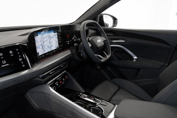 2025 Audi SQ5 GU  SUV image 8