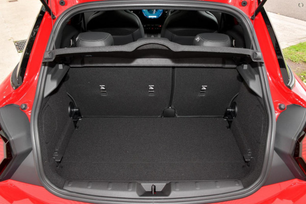2026 MY25 MINI Cooper F65 S Favoured Hatch image 28