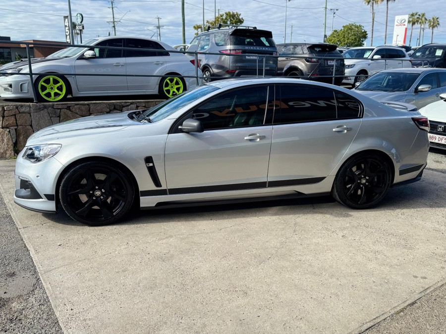 2016 HSV Clubsport Gen F2 R8 SV Black Sedan Image 9