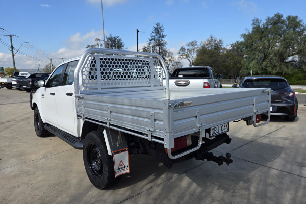 2018 Toyota HiLux  SR Double Cab Pick Up Image 5
