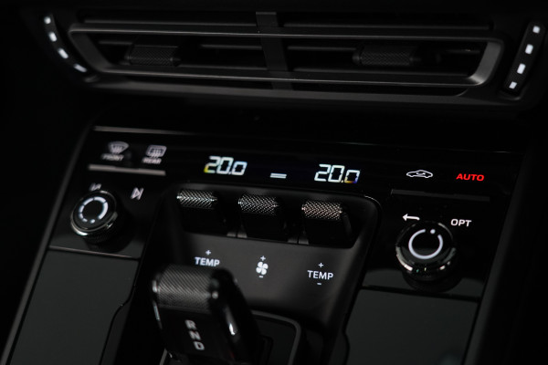 2020 Porsche 911 Carrera Coupe Image 34