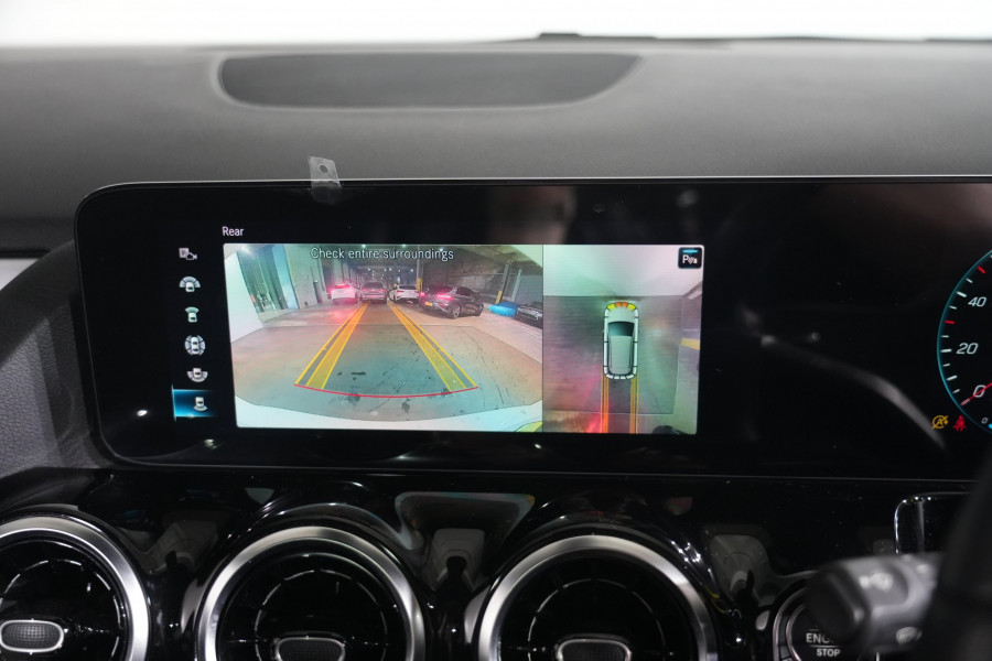 2021 Mercedes-Benz B180 Hatch