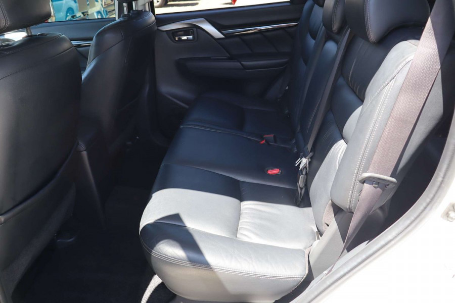 2017 Mitsubishi Pajero Sport QE Exceed SUV Image 13