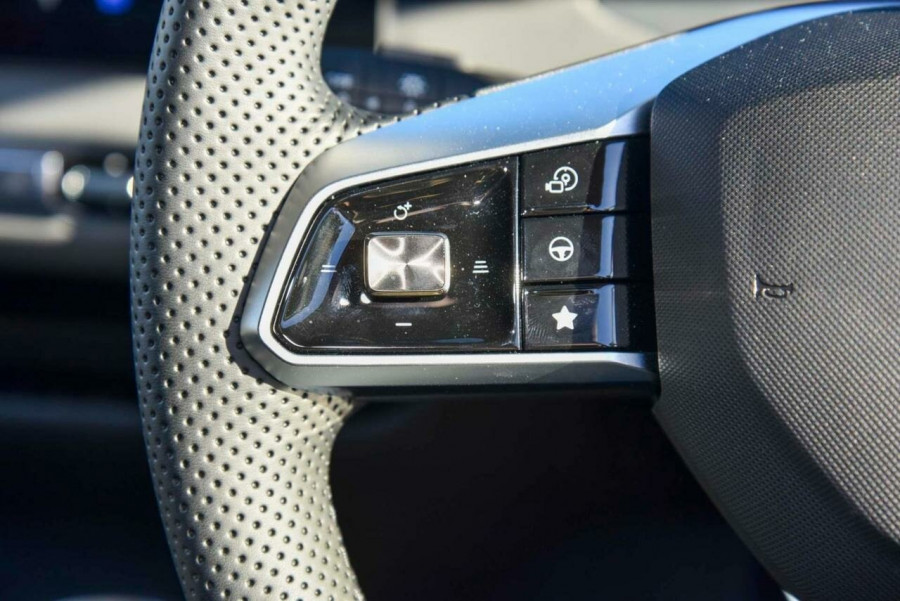 2026 MG MG4 AH4E Essence 64 Hatch Image 15